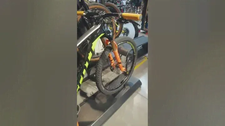 SCOTT SCALE 900 ELITE
